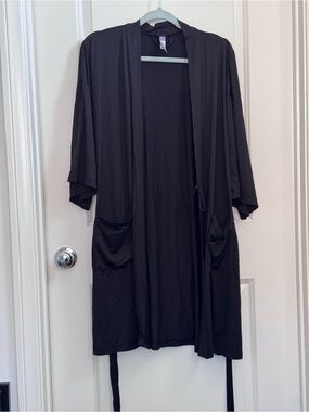 Black Women's Robe - lilac and London